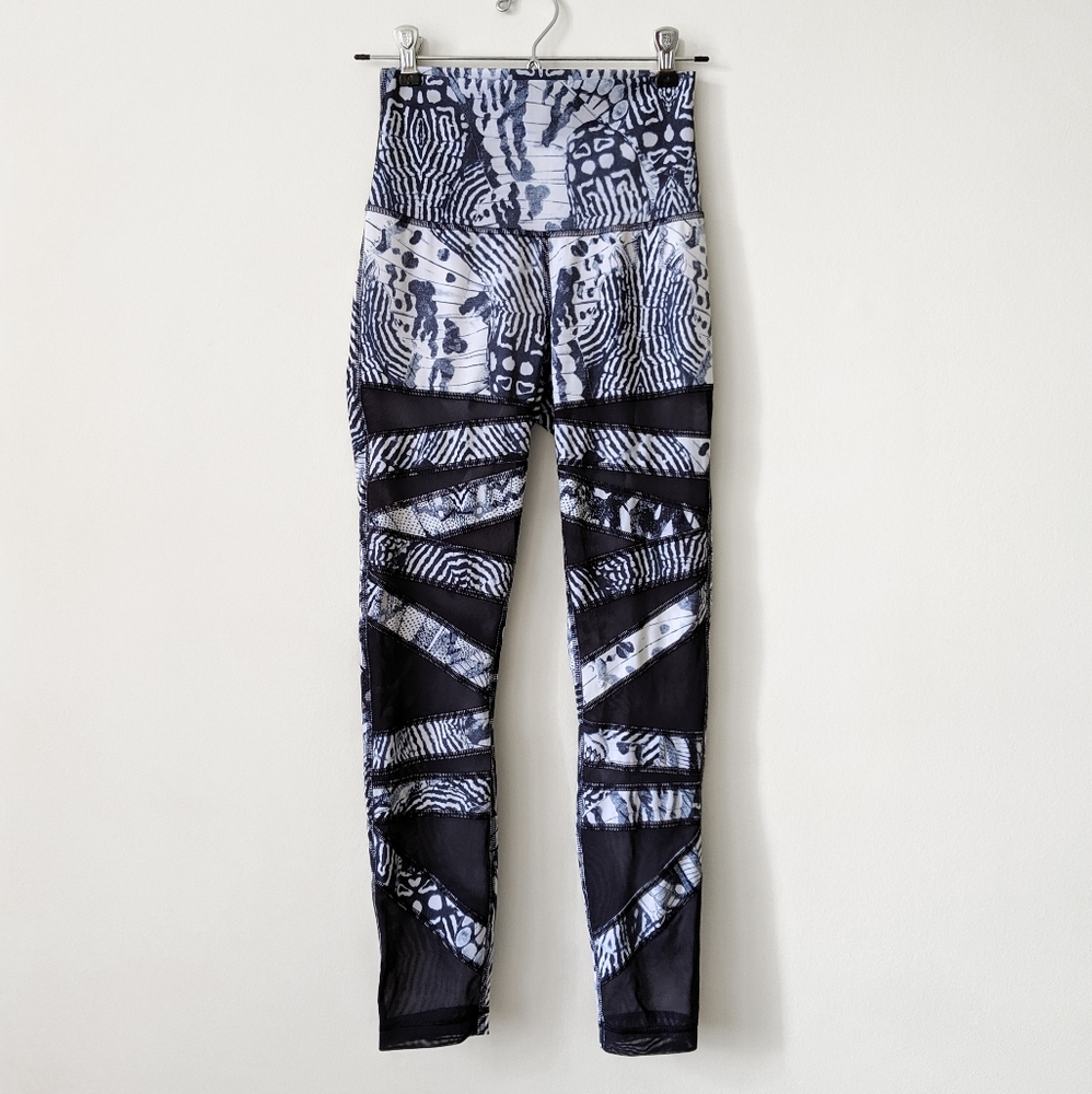 Rare Lululemon Wanderlust Highest Times Mesh Pant - Picture 2 of 8